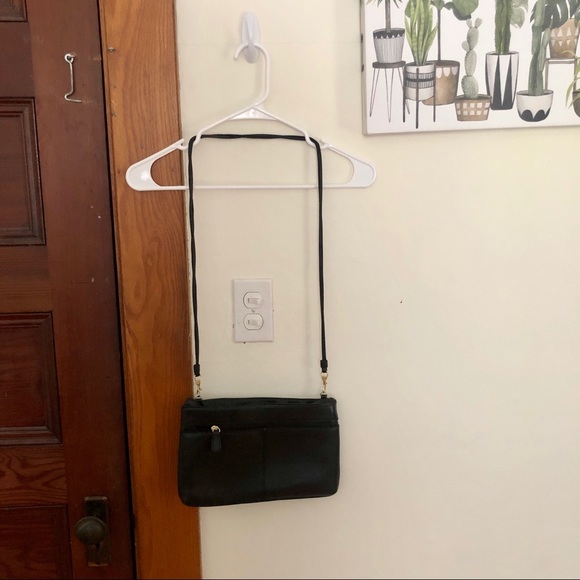 Handbags - Simple Black Vintage Crossbody